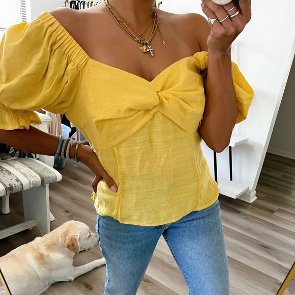 Nine West Tops - Nine West Yellow Sweetheart Top NWT